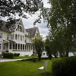 Visnes Отель 4*
