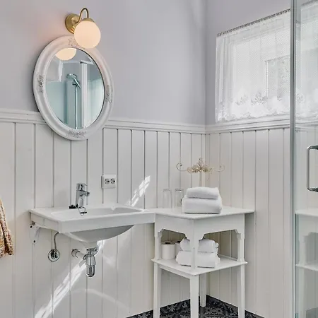 فندق فيسنيس