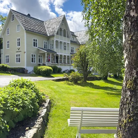 Visnes Otel