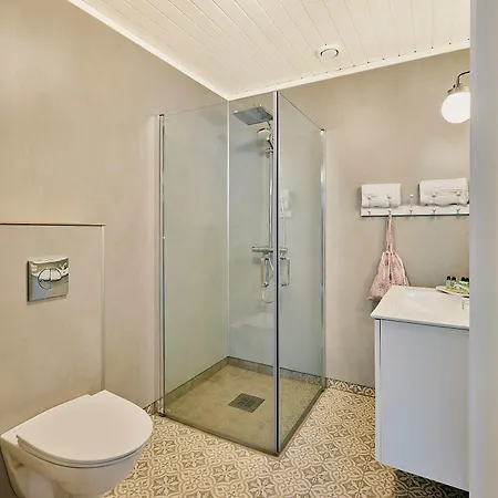 Visnes Otel