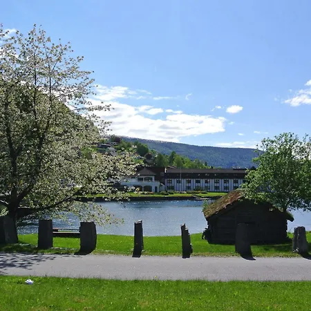 Visnes 4* Stryn